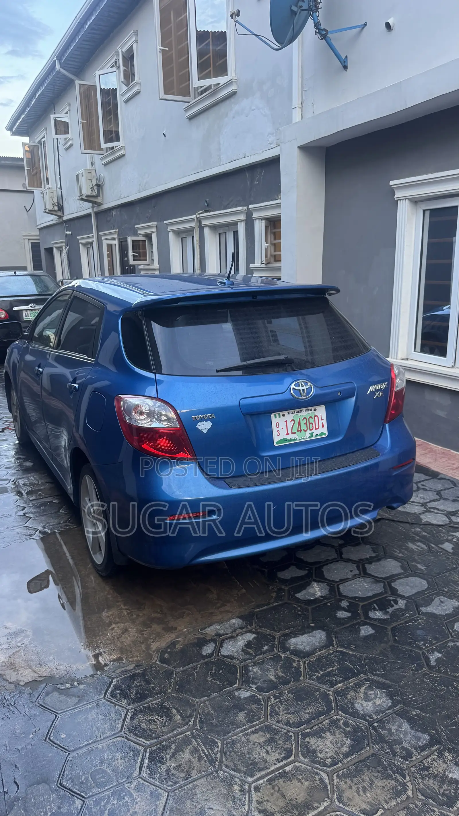 Toyota Matrix Hatchback FWD (1.8L 4cyl 5M) 2008 Blue