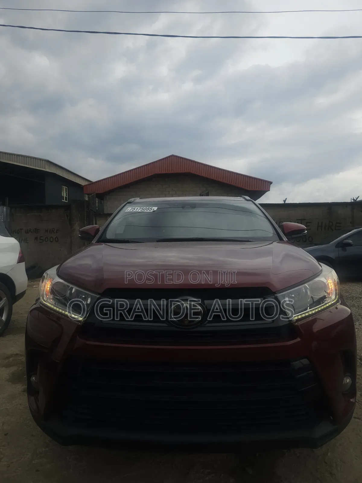 Toyota Highlander XLE 4x4 V6 (3.5L 6cyl 8A) 2018 Burgundy