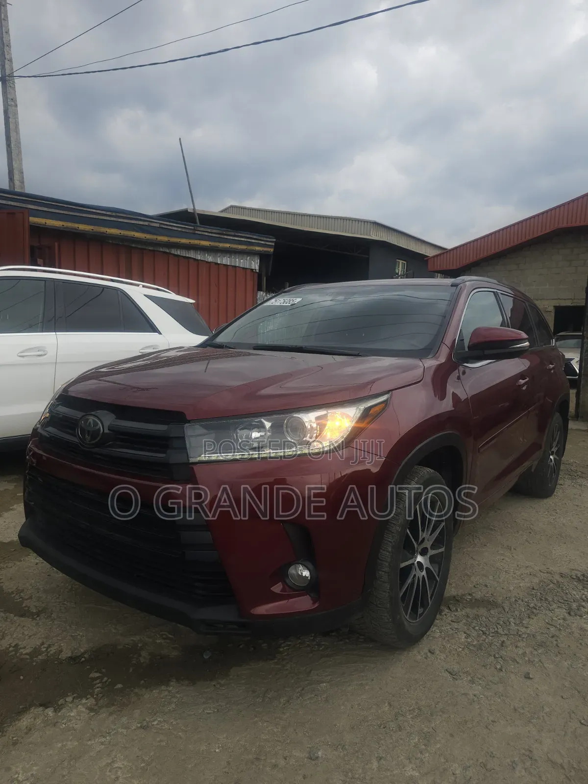 Toyota Highlander XLE 4x4 V6 (3.5L 6cyl 8A) 2018 Burgundy