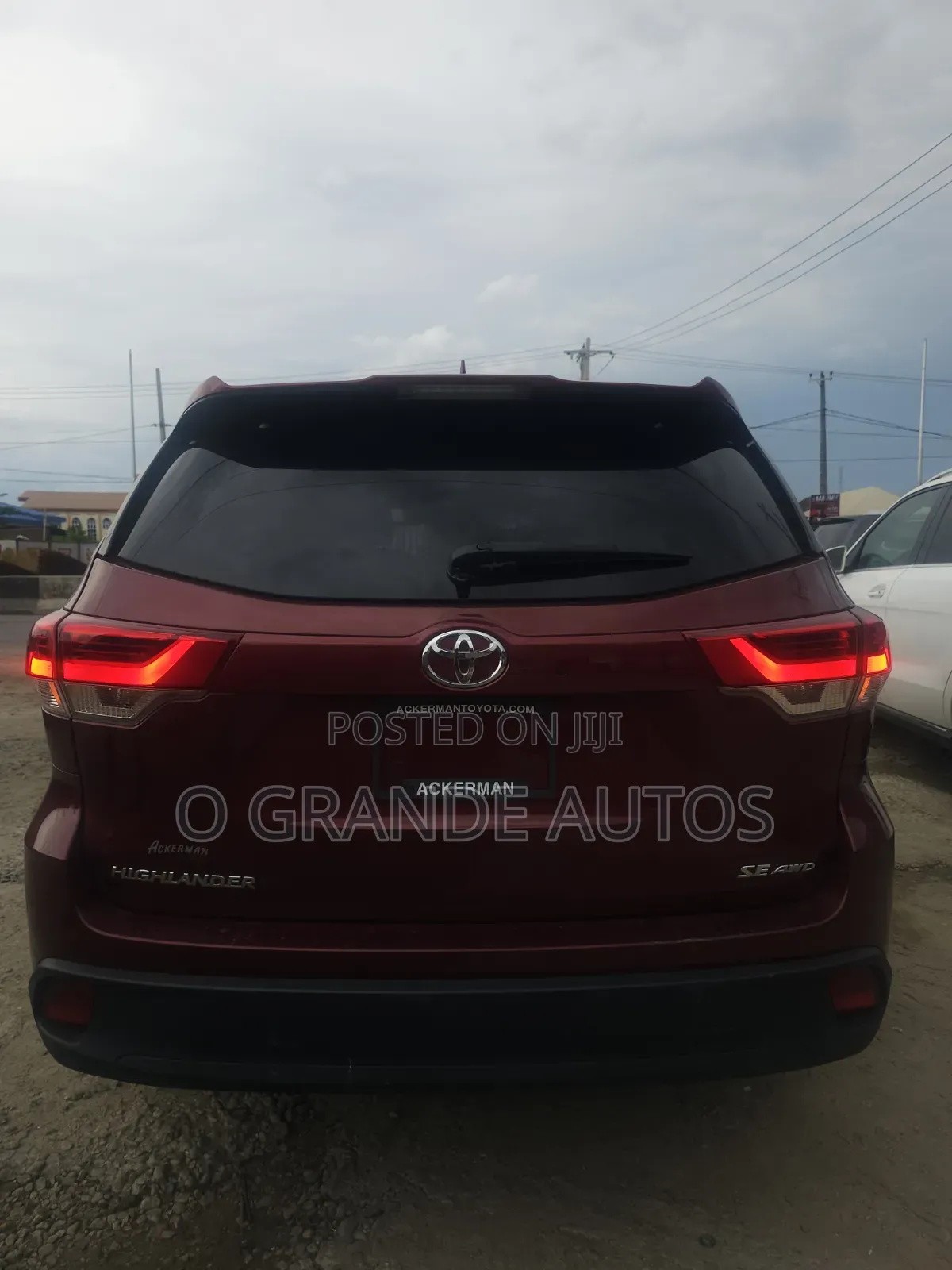 Toyota Highlander XLE 4x4 V6 (3.5L 6cyl 8A) 2018 Burgundy