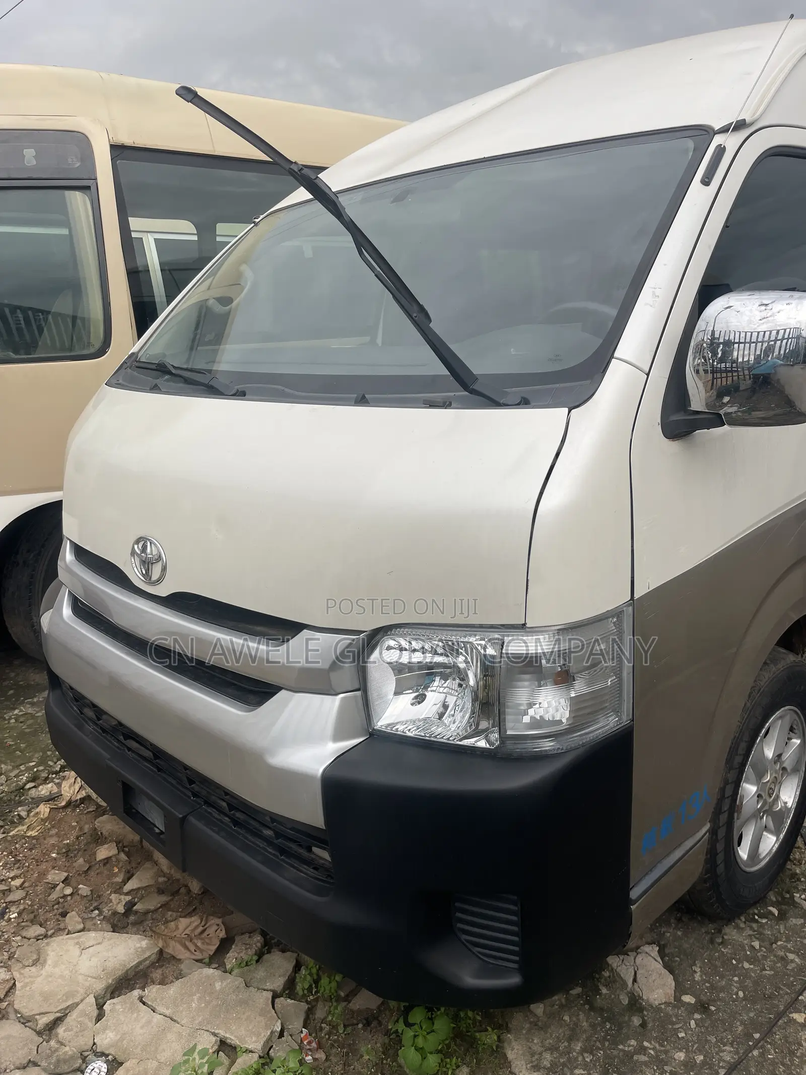 Toyota HiAce 2018 Brown