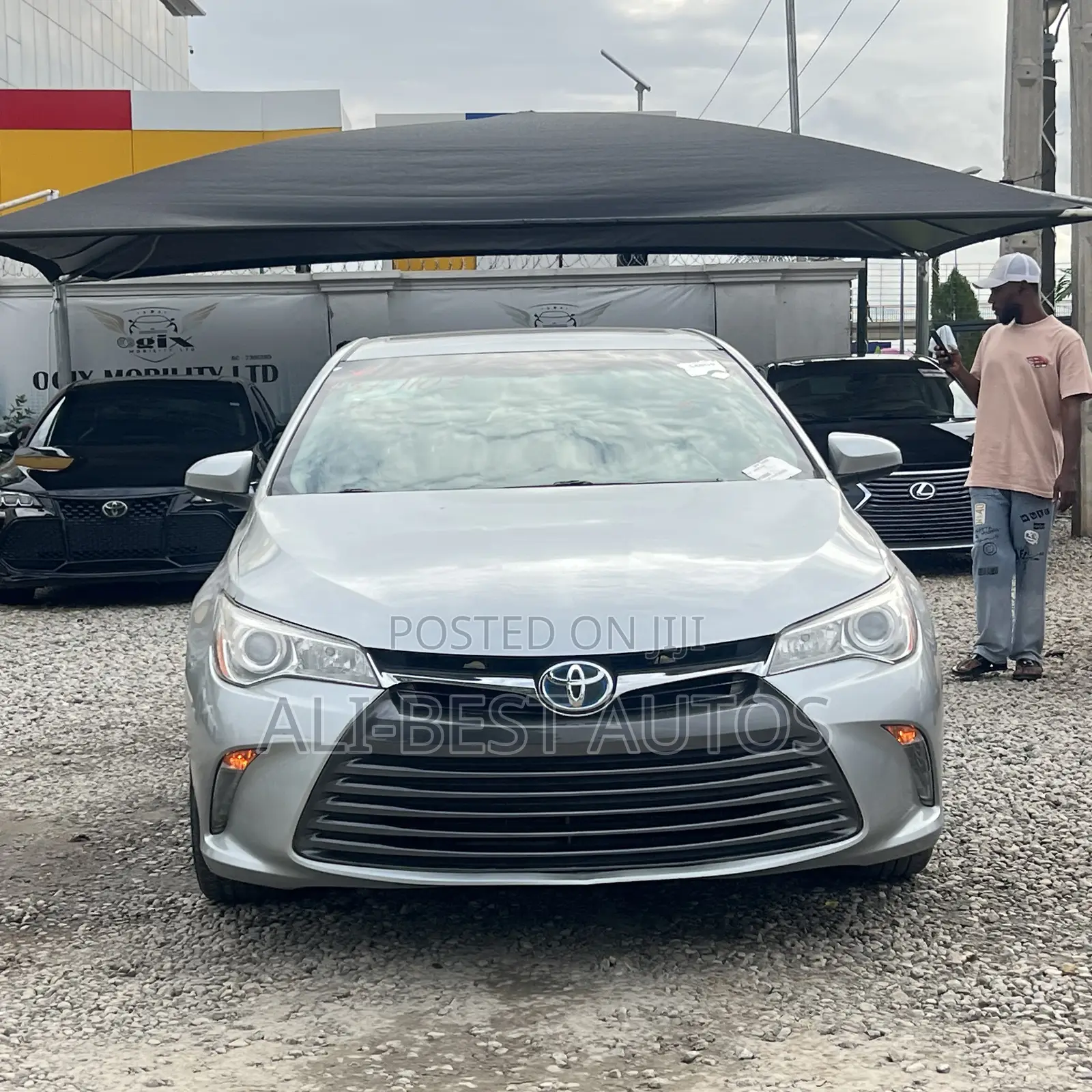 Toyota Camry XLE 4dr Sedan (2.5L 4cyl 6A) 2016 White