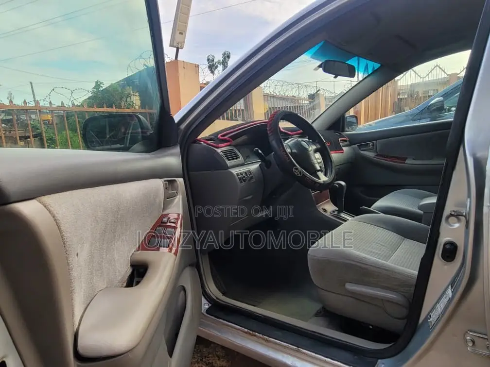Toyota Corolla 2006 Silver