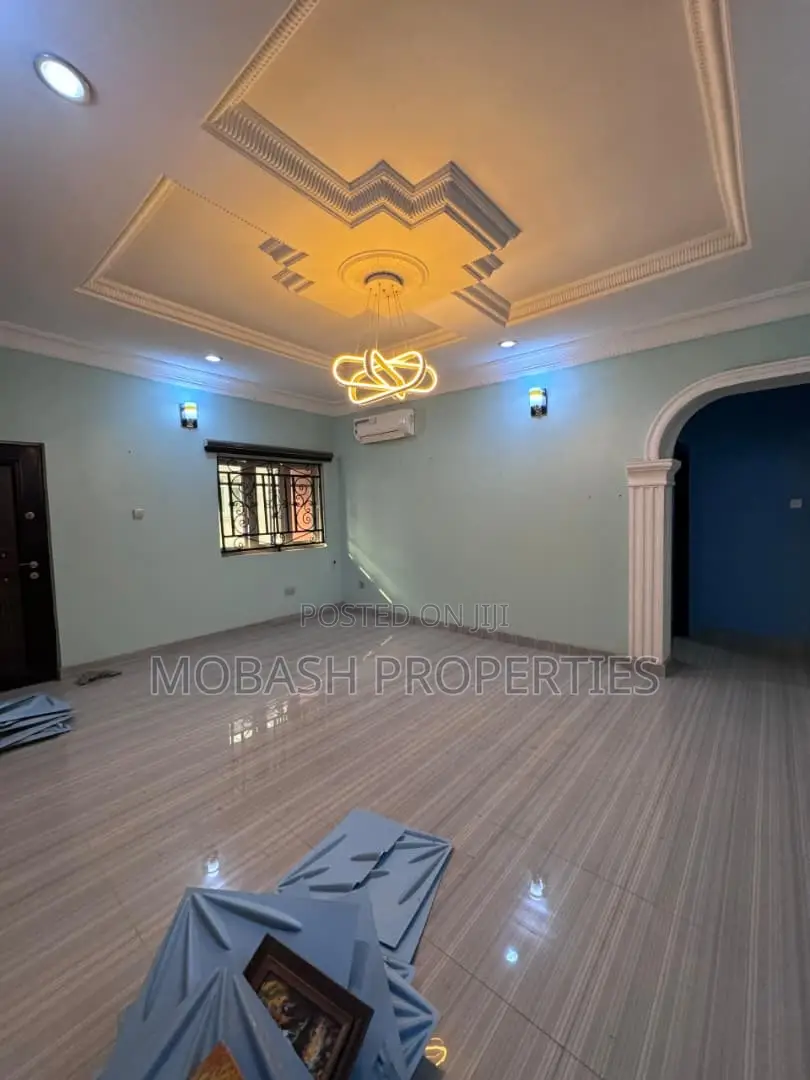 5bdrm Duplex in Kolapo Ishola Gra, Ibadan for rent