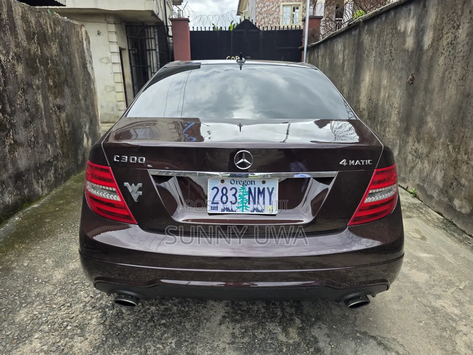 Mercedes-Benz C300 2012 Black