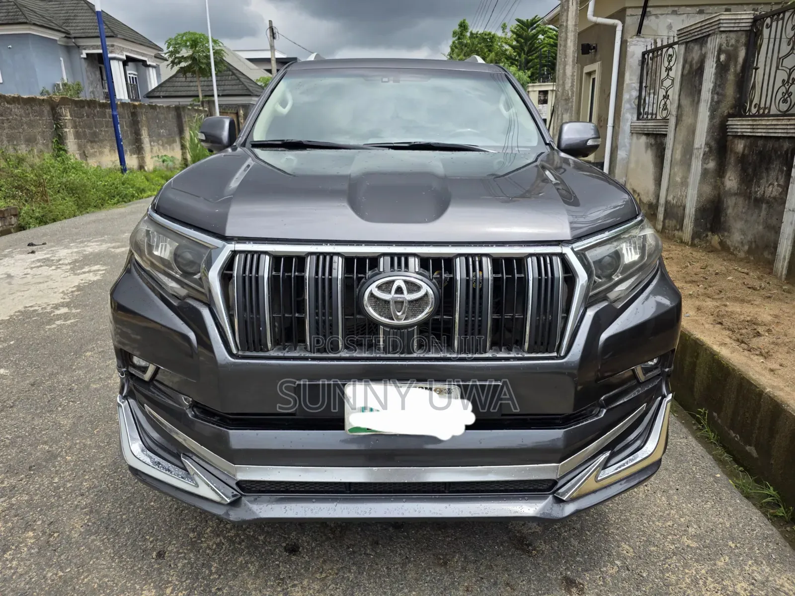 Toyota Land Cruiser 2018 Gray