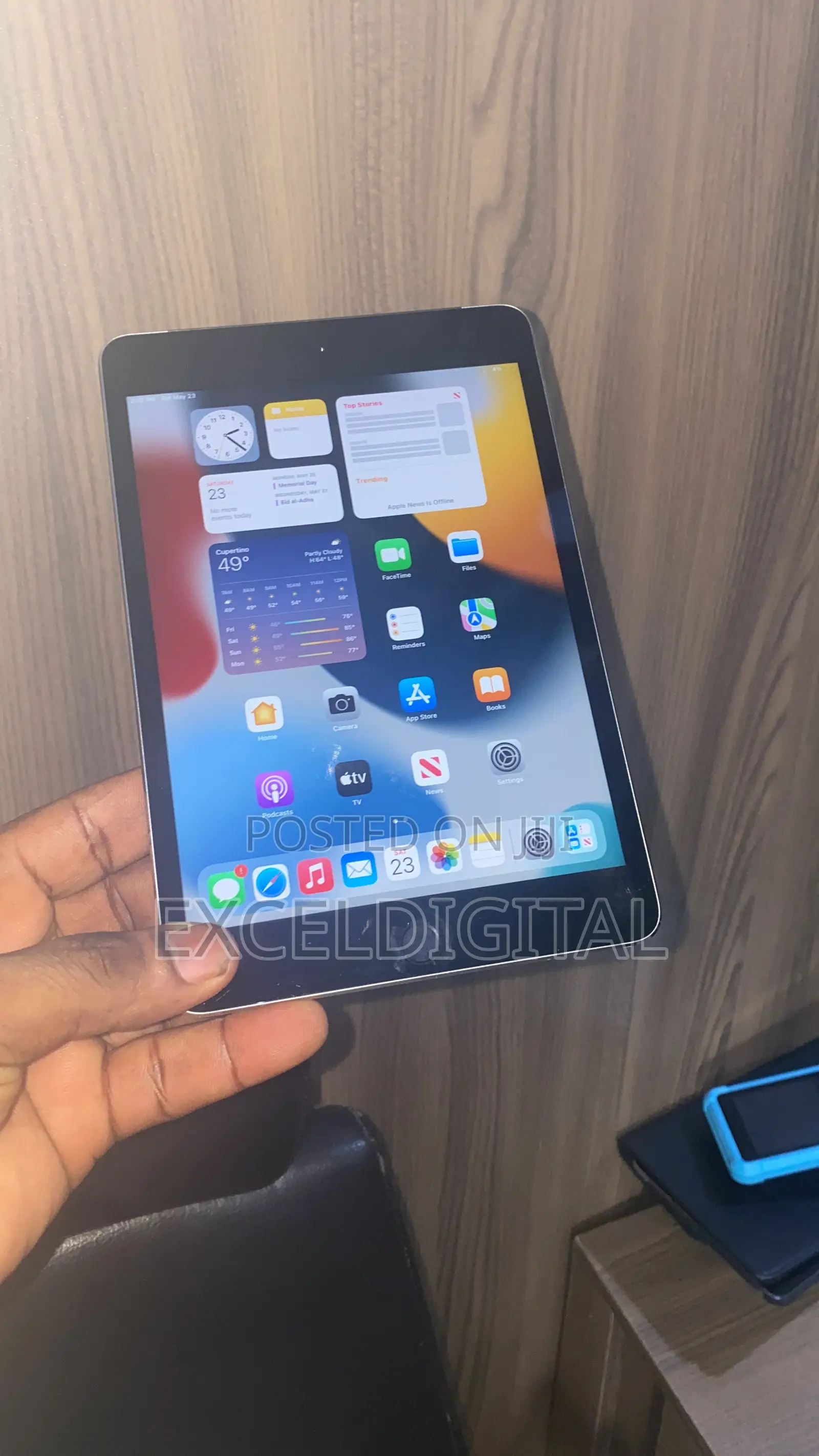Apple iPad mini 4 32 GB Gray