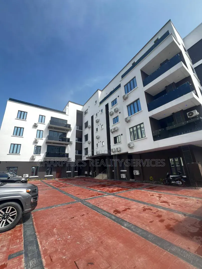 2bdrm Apartment in Lekki Phase 1 for sale
