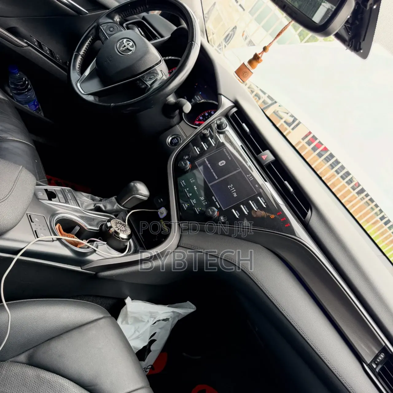 Toyota Camry XSE V6 (3.5L V6 8A) 2019 Silver