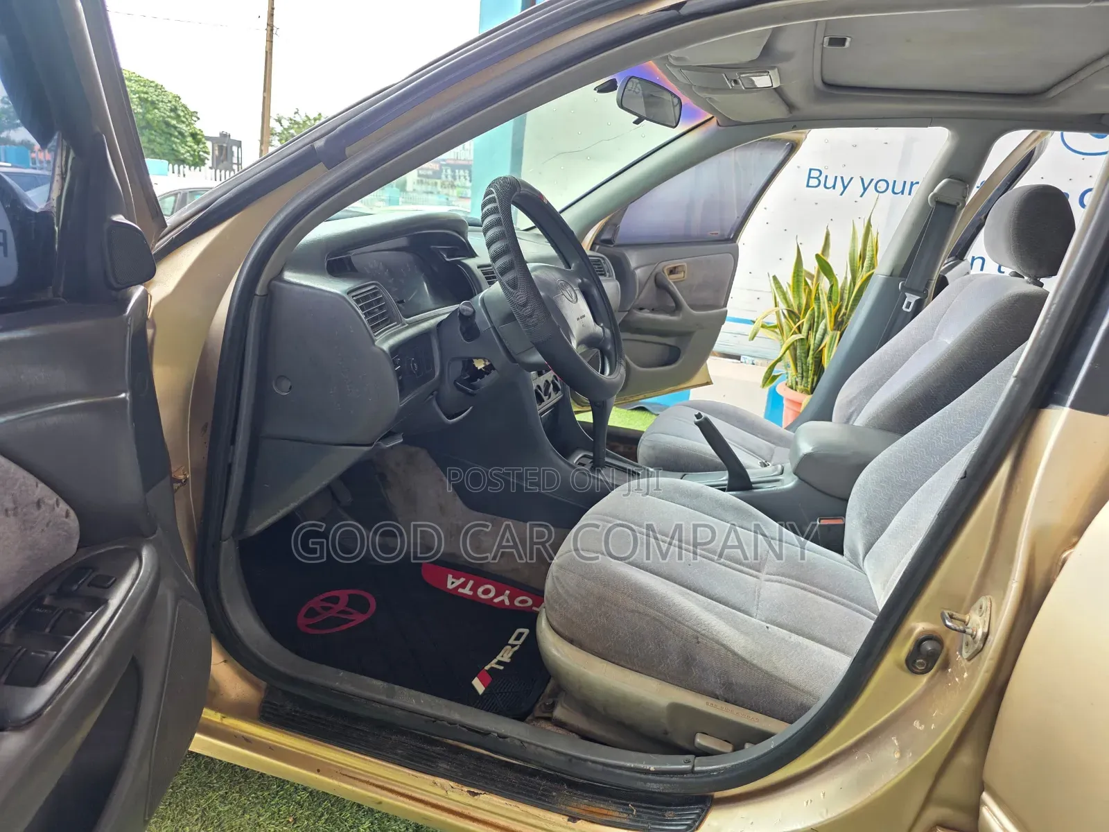 Toyota Camry Automatic 1999 Gold