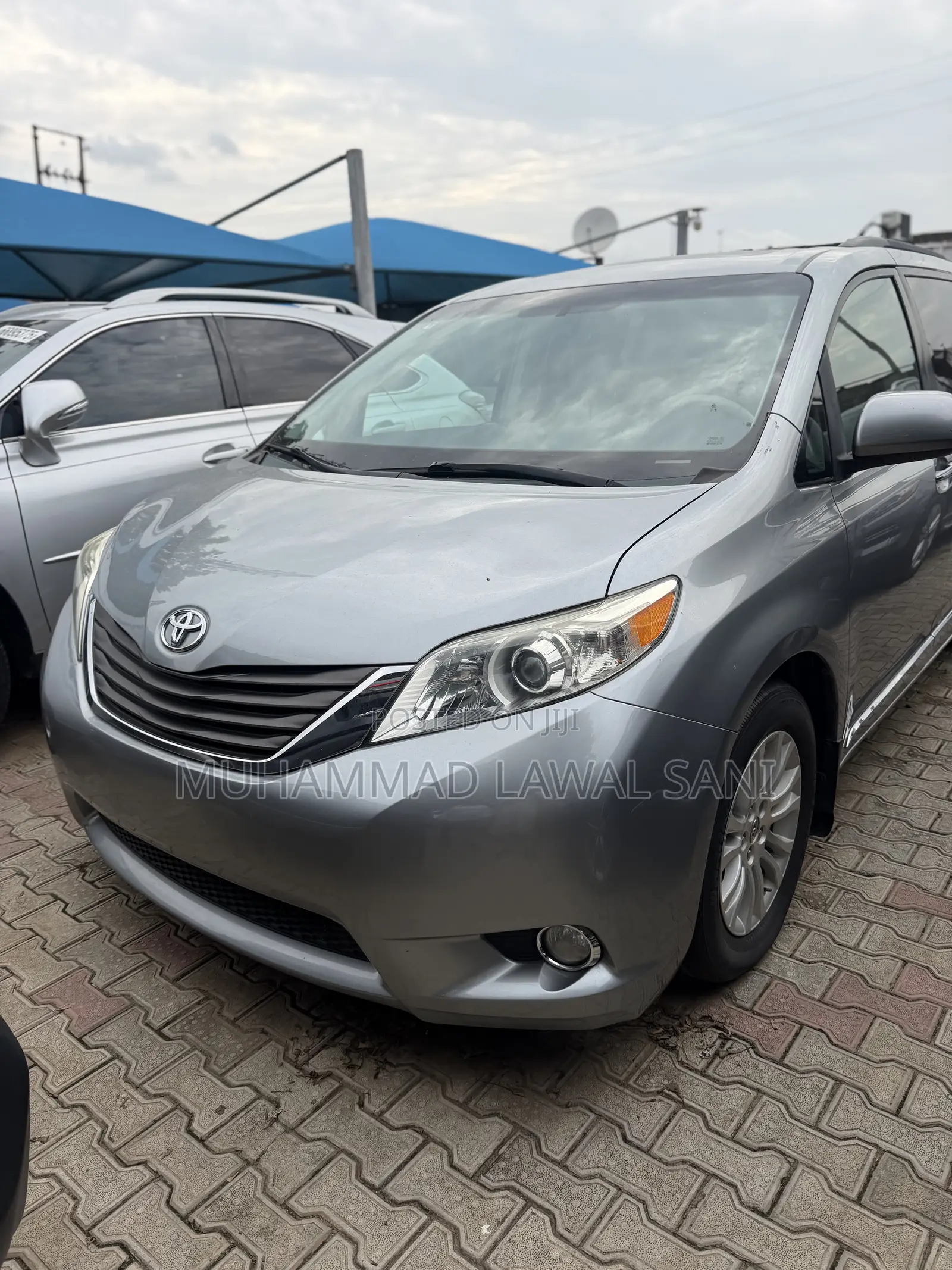 Toyota Sienna 2013 Gray