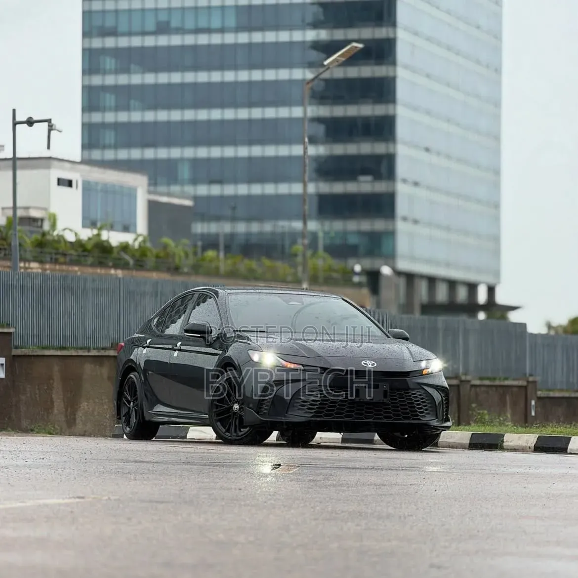 Toyota Camry 2025 Black