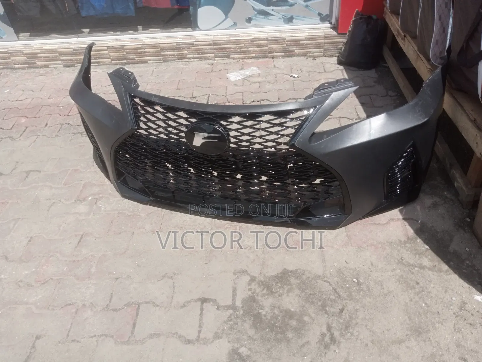 Is250 Is350 Latest Sports Front Bumper and Headlights