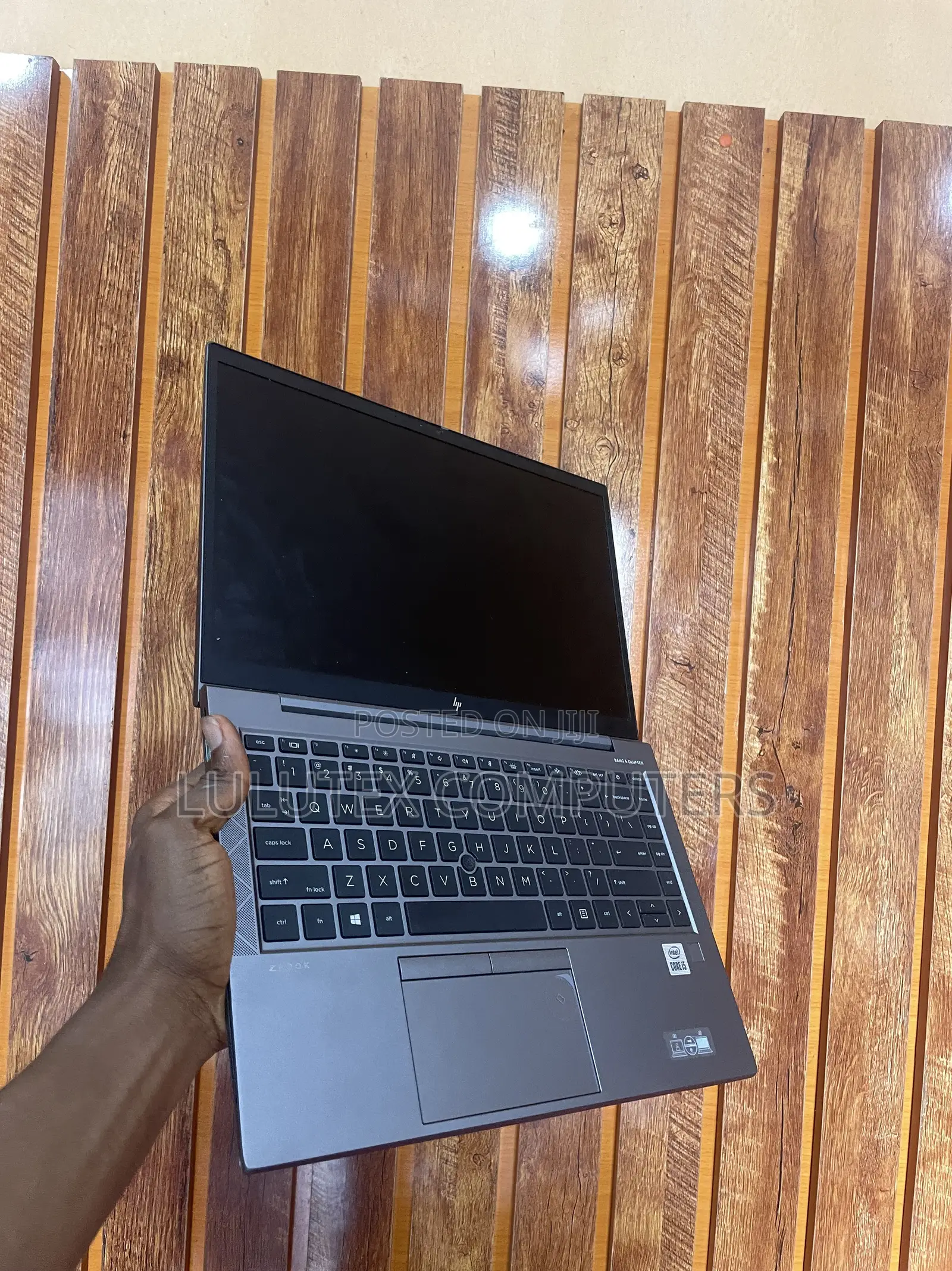 Laptop HP ZBook Firefly 14 G7 8GB Intel Core i5 SSD 256GB