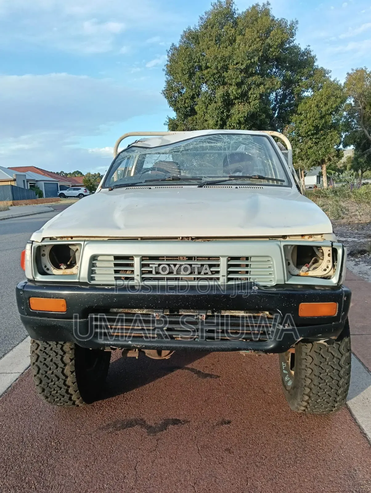 Toyota Hilux 1998 White