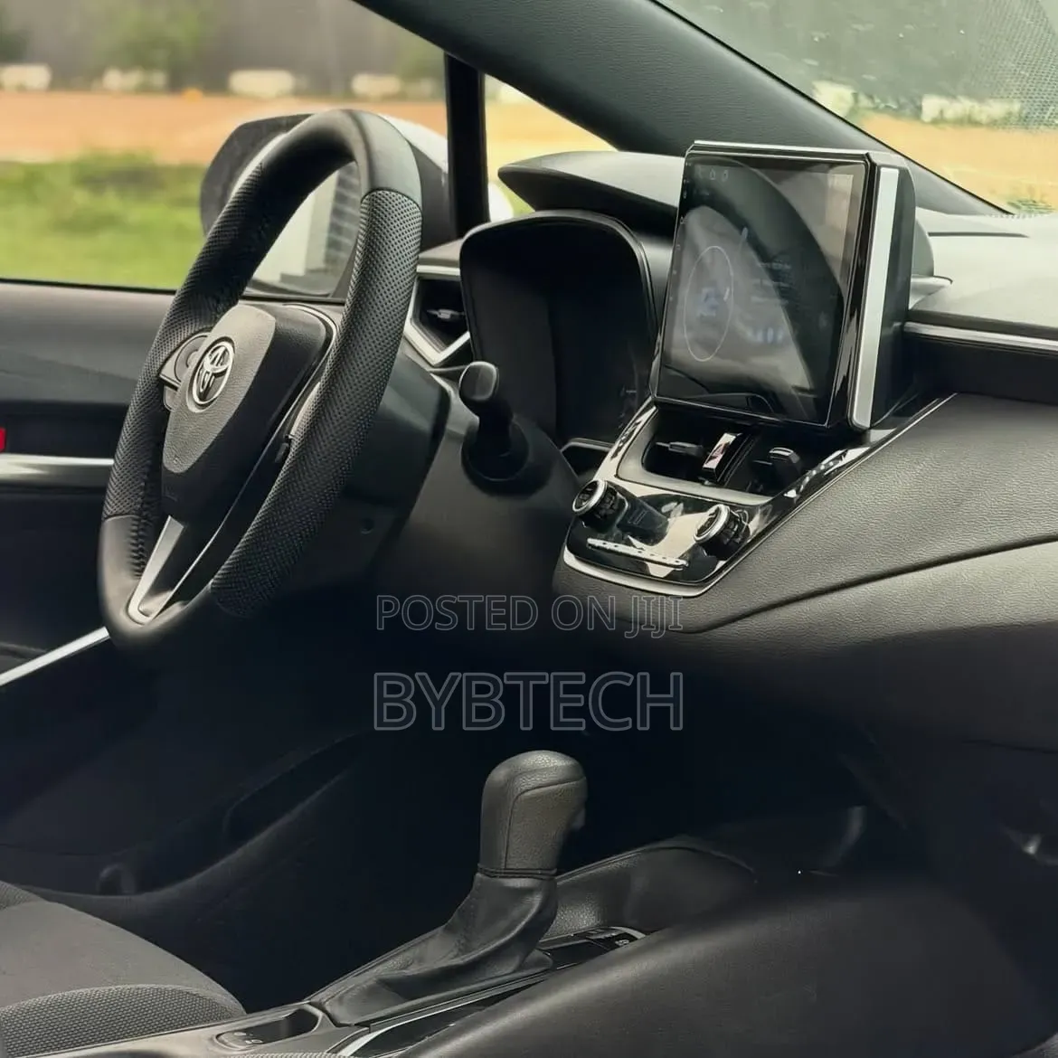 Toyota Corolla 2022 White