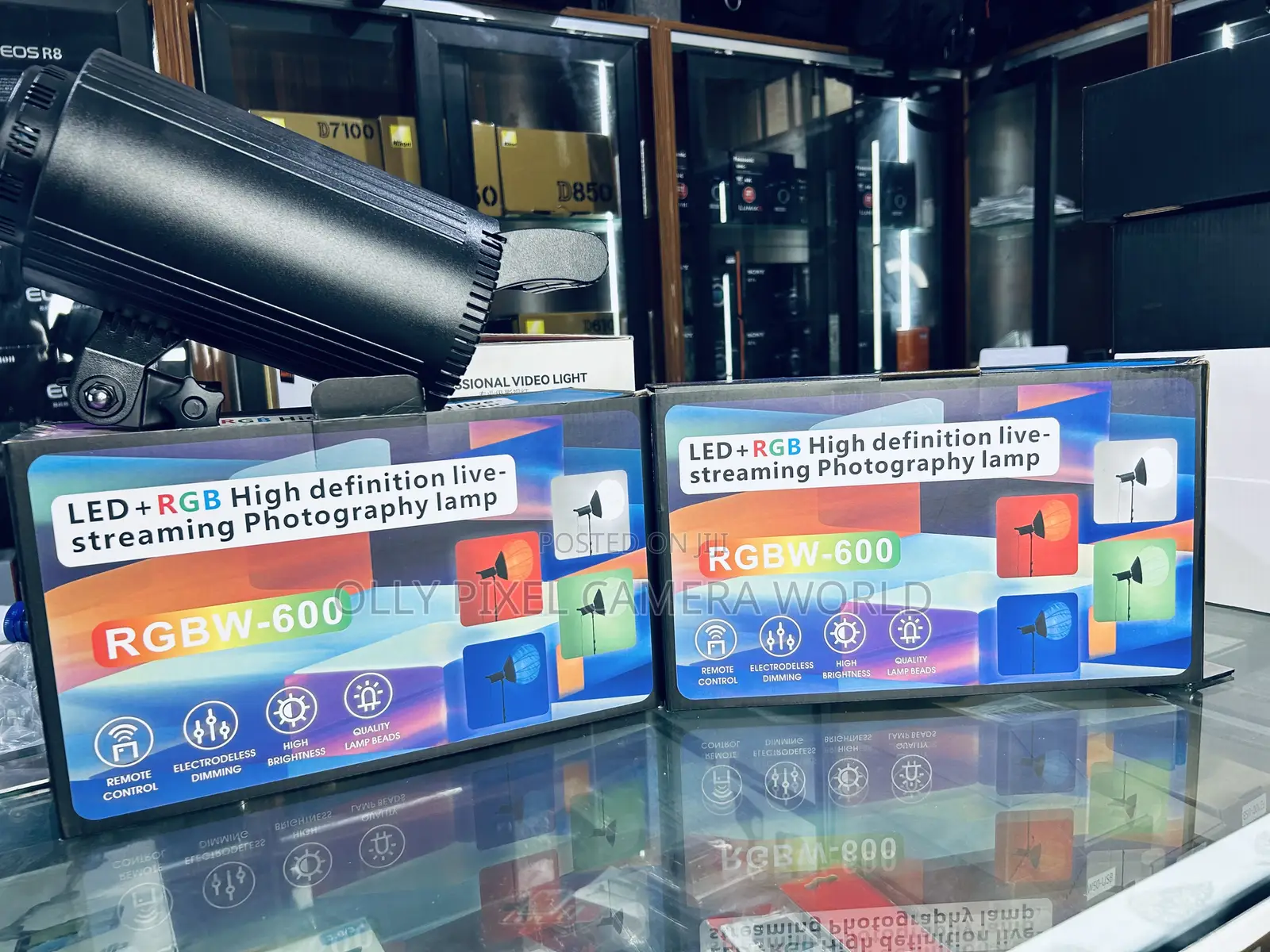 RGBW-600 Led and RGB Streaming Photography Light