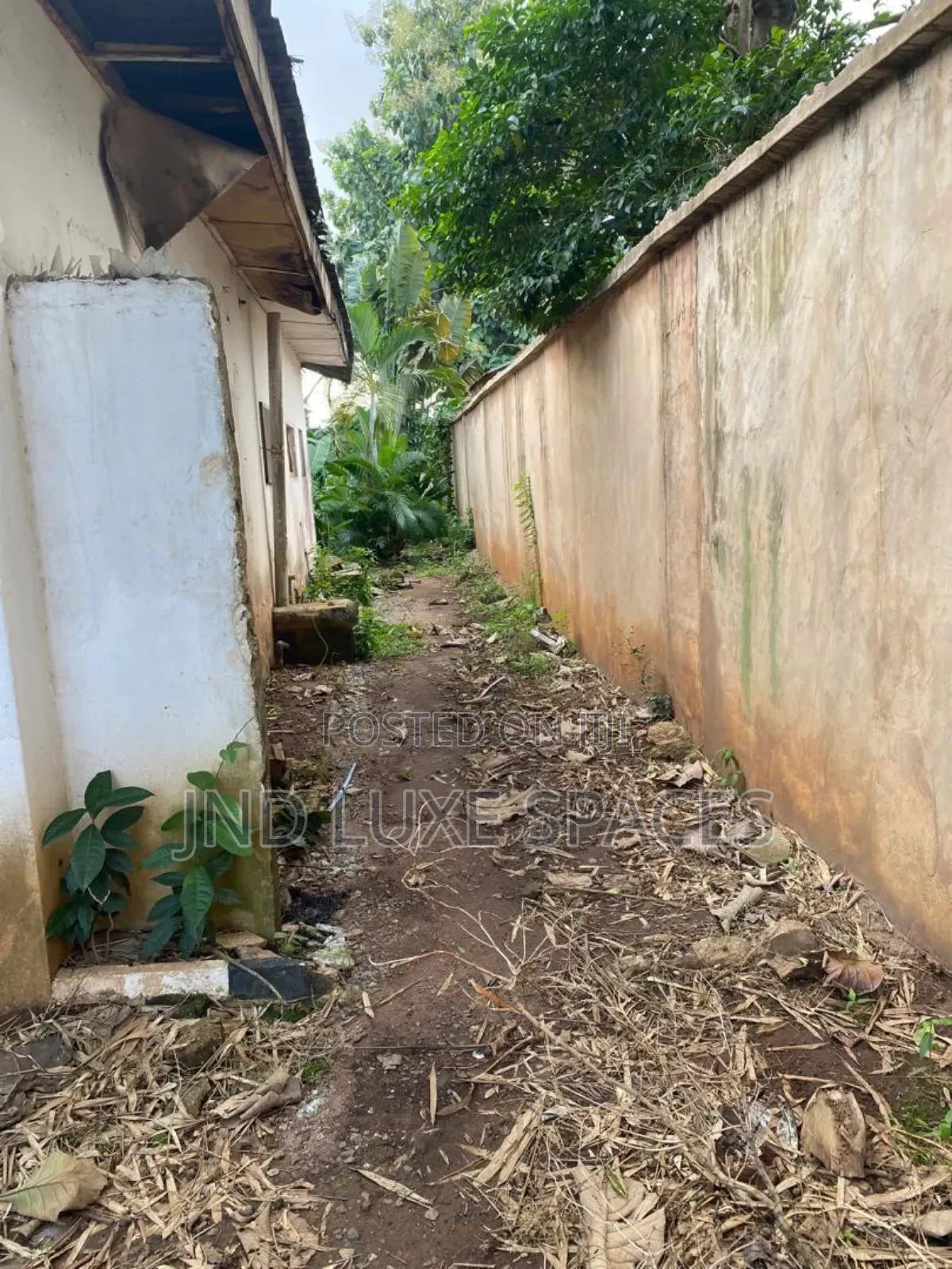 6bdrm Bungalow in Ikeja GRA for sale