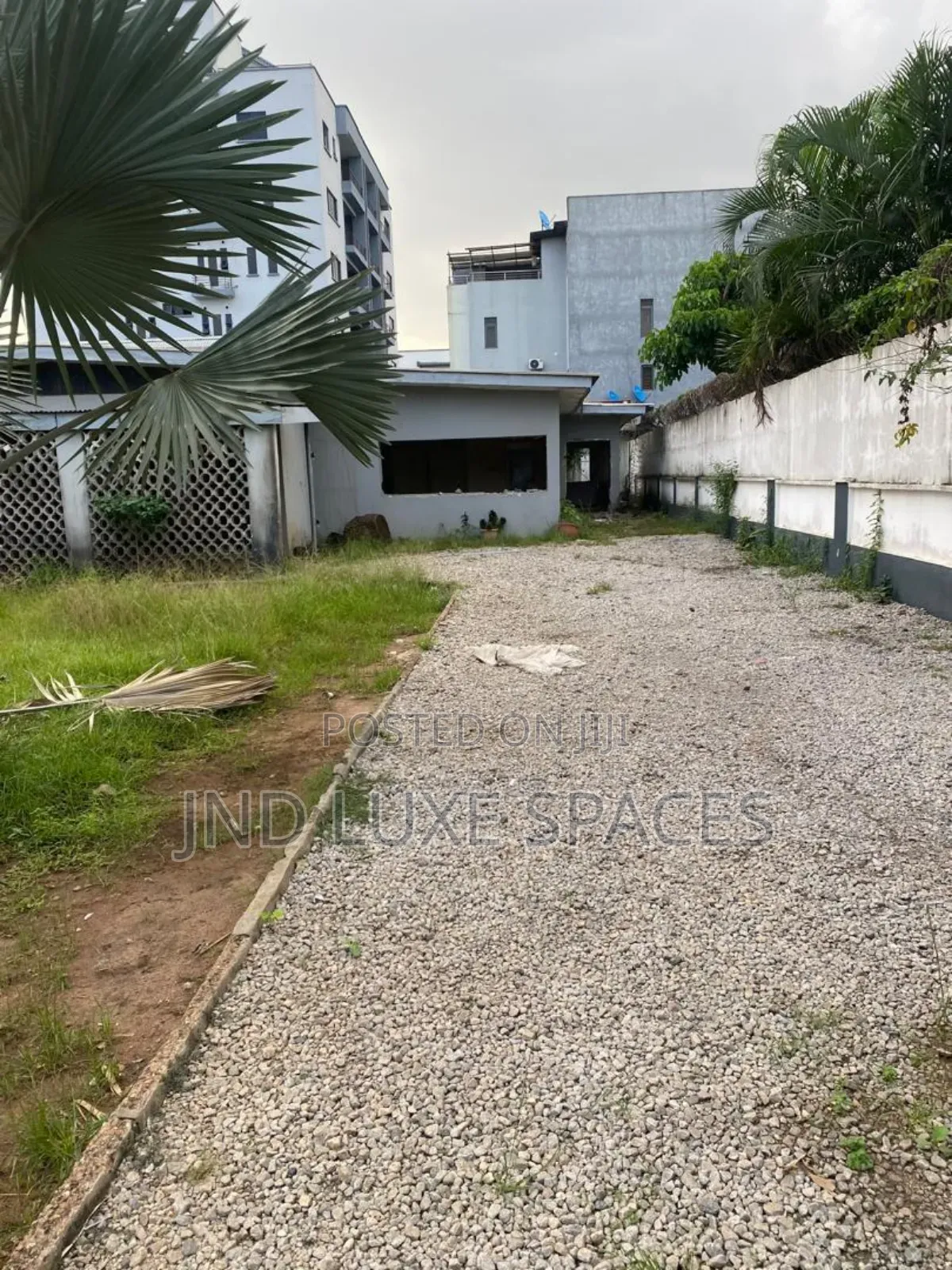 6bdrm Bungalow in Ikeja GRA for sale