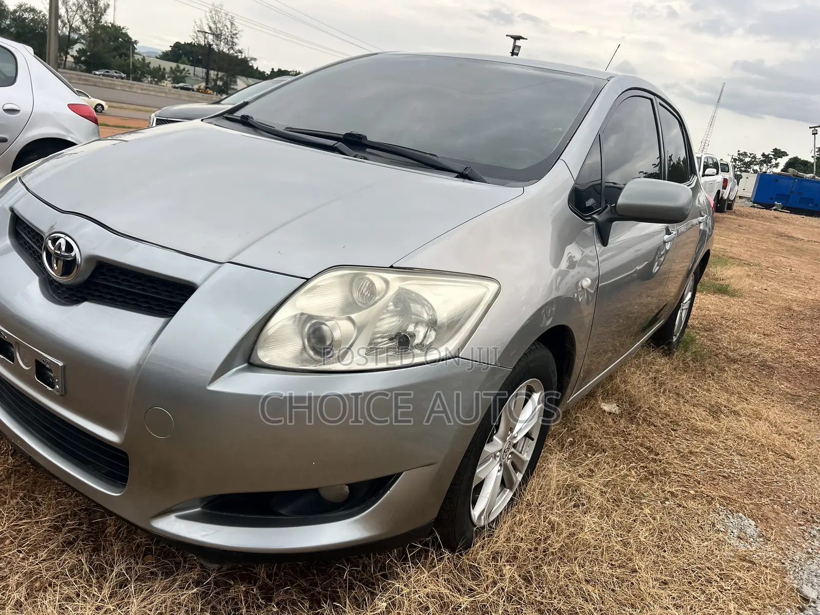Toyota Auris 2010 Gray