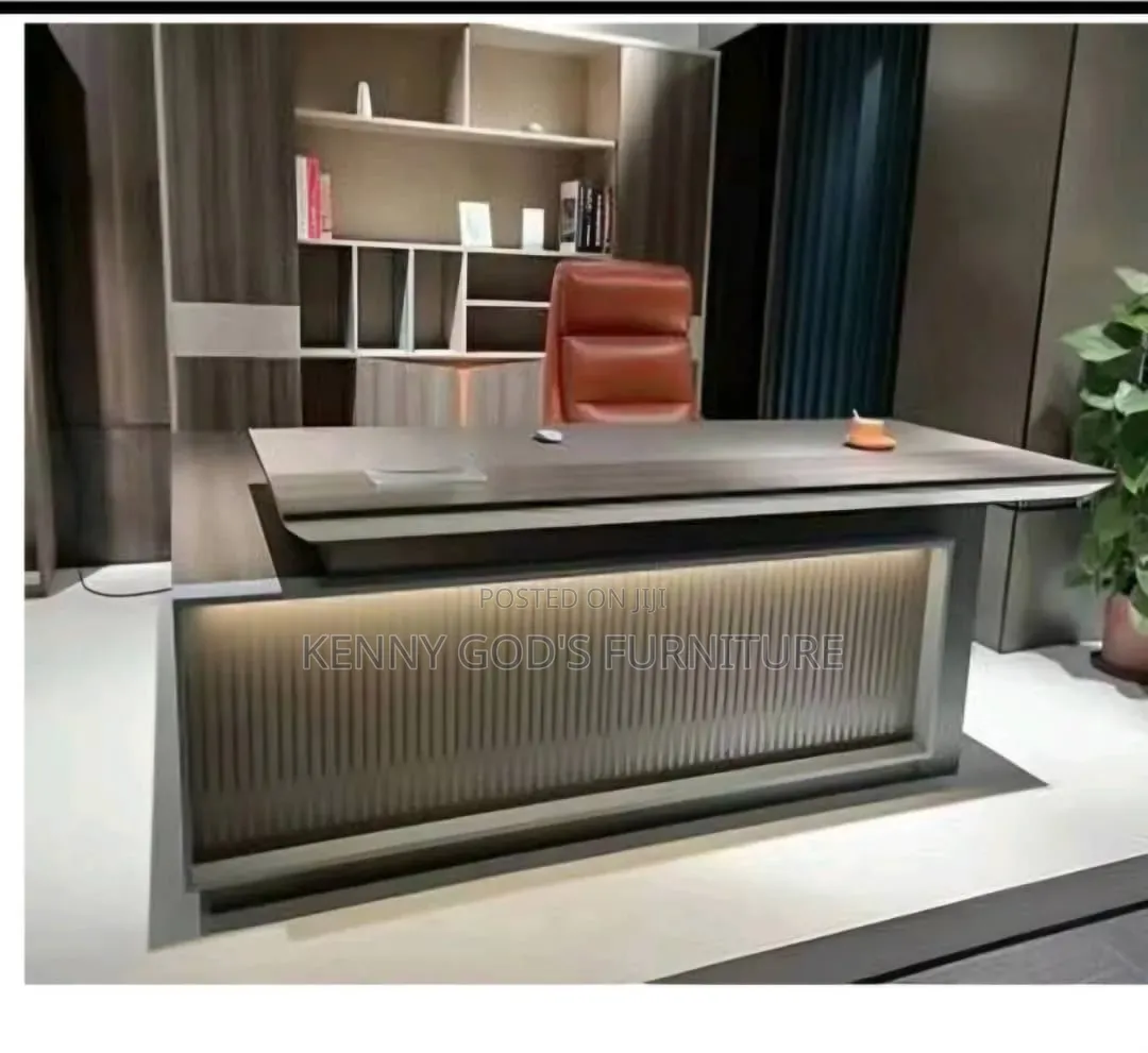 Supper Executive Office Table With Light Ray's