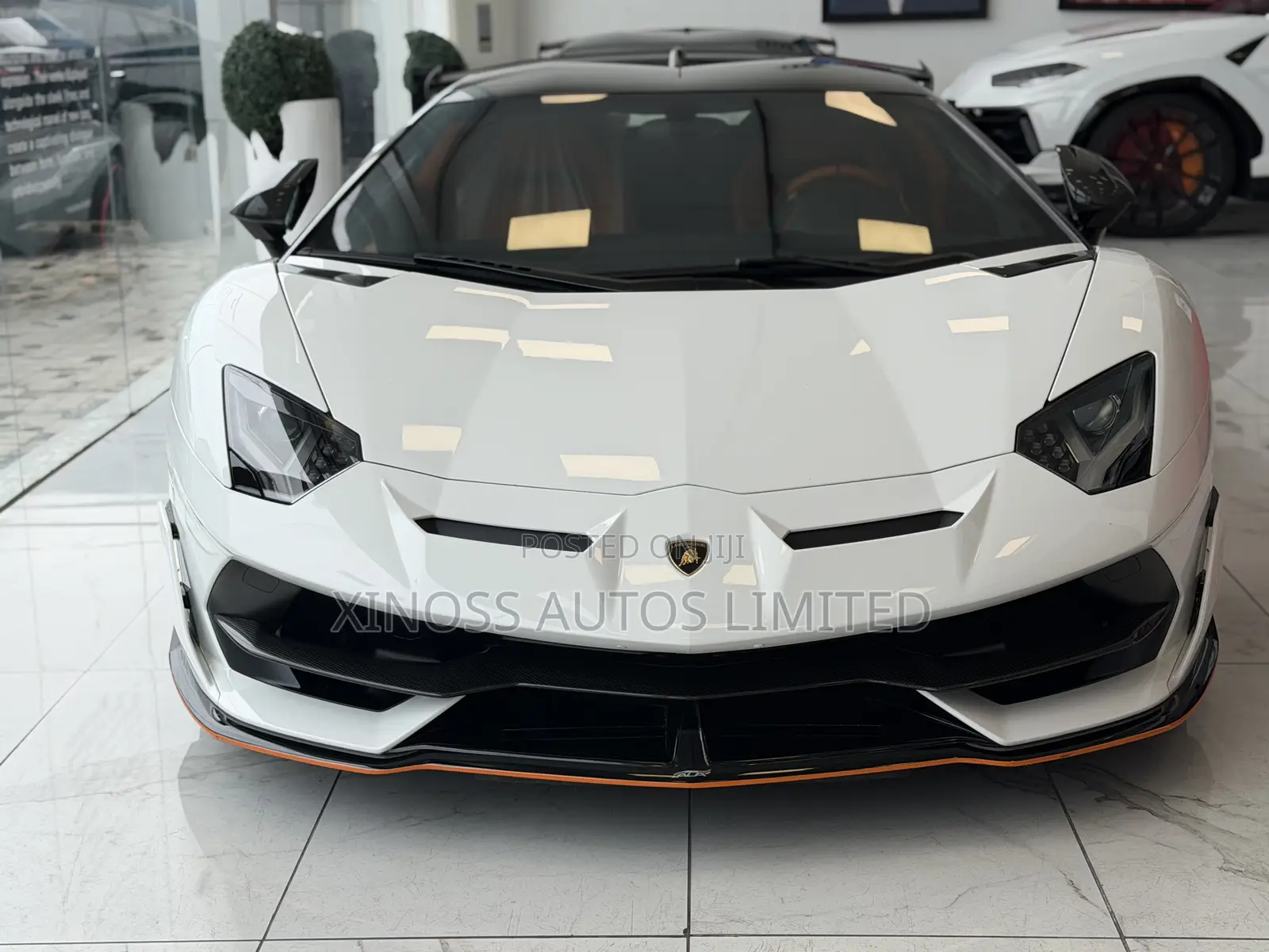 Lamborghini Aventador 2021 White