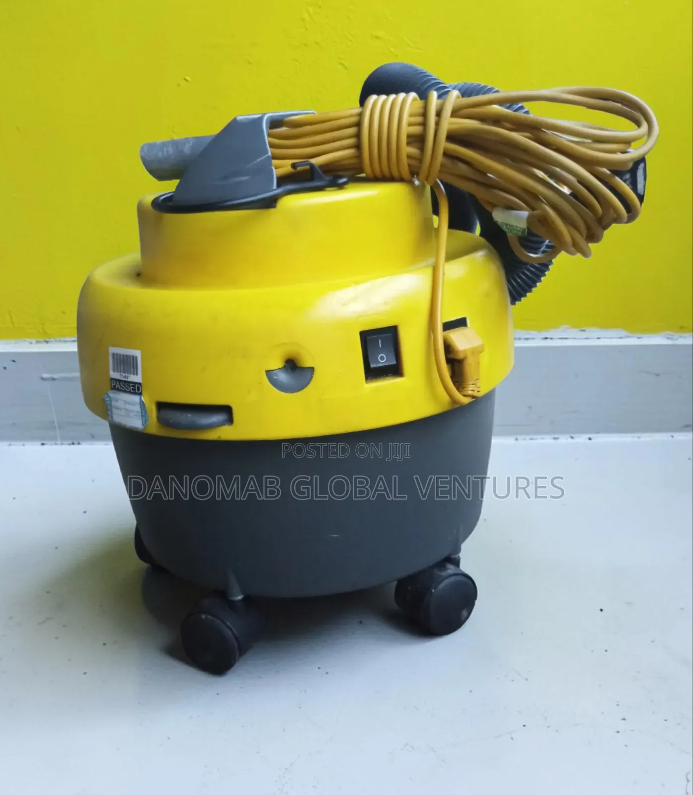Victor Superior Wet and Dry Vacuum Cleaner for Intensive Cleaning Jobs