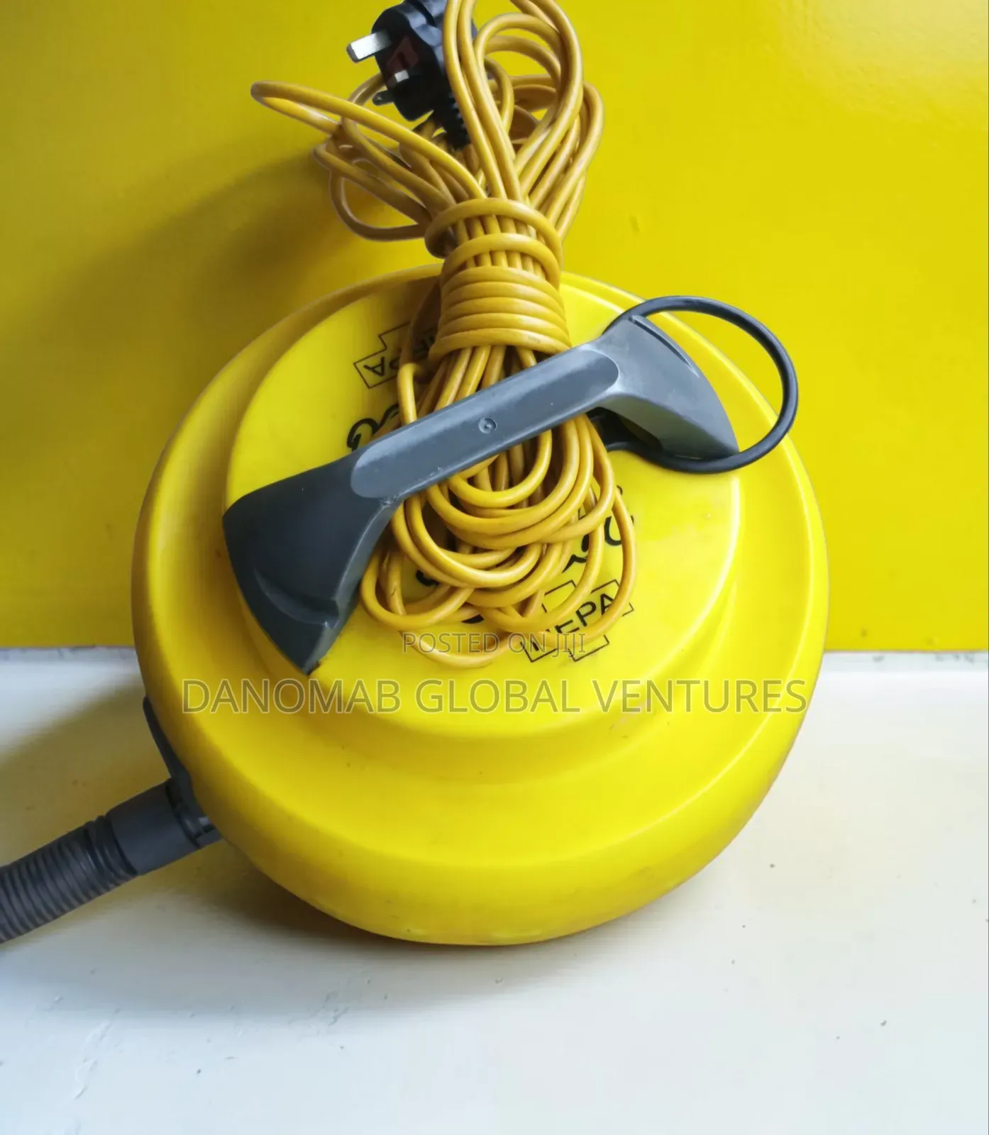 Victor Superior Wet and Dry Vacuum Cleaner for Intensive Cleaning Jobs