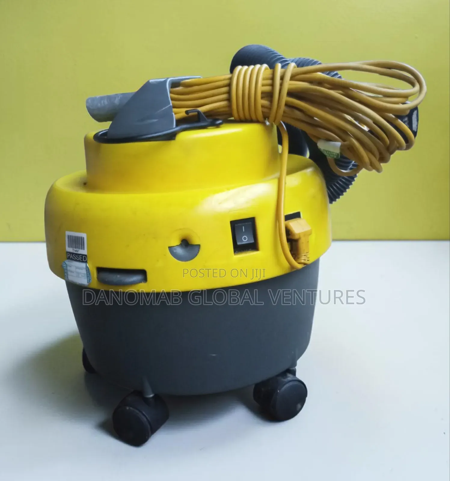 Victor Superior Wet and Dry Vacuum Cleaner for Intensive Cleaning Jobs