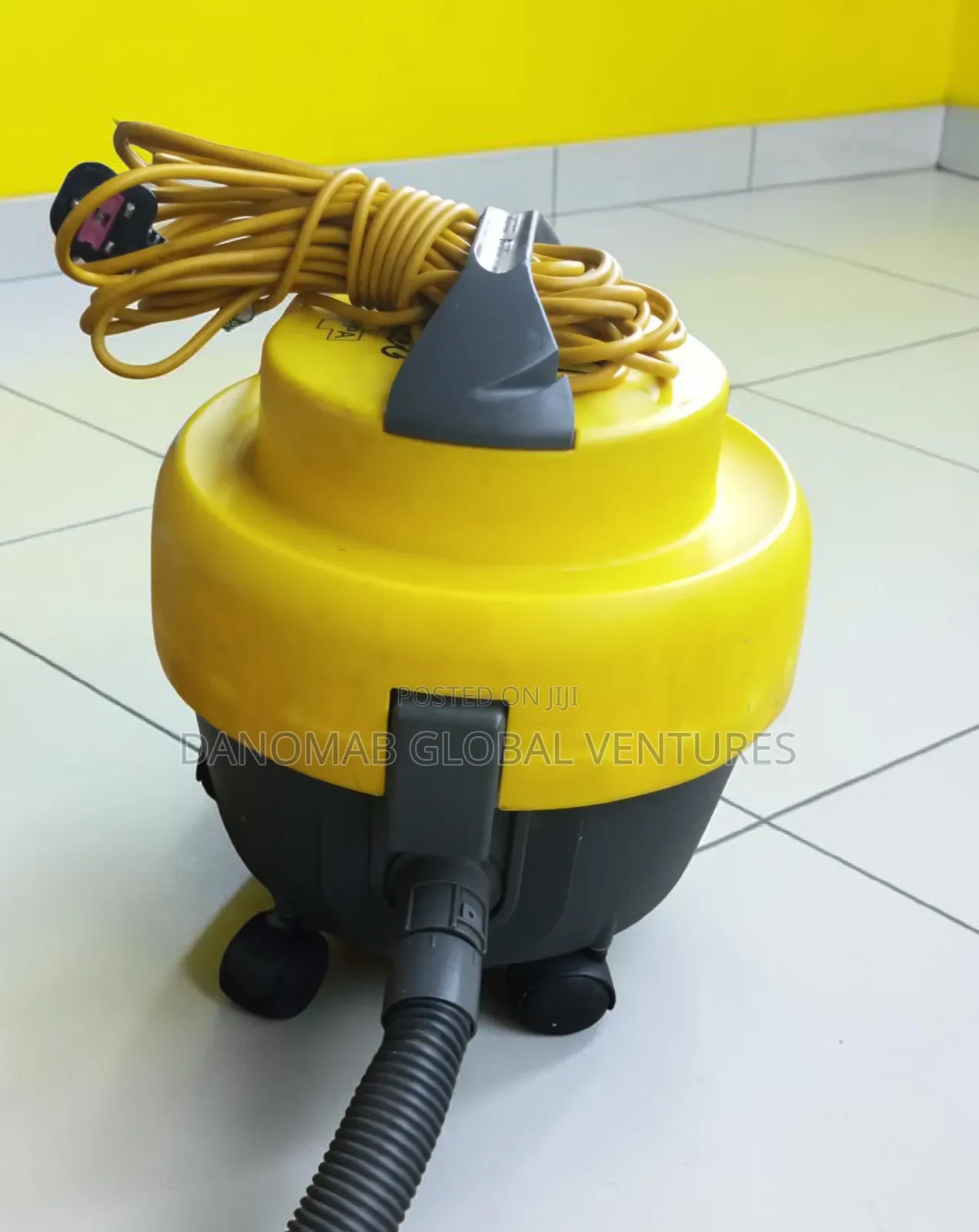 Victor Superior Wet and Dry Vacuum Cleaner for Intensive Cleaning Jobs