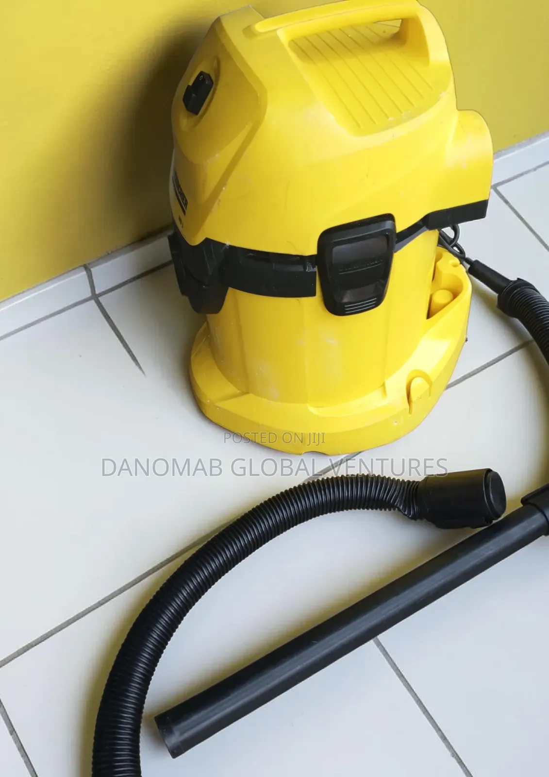 Karcher W3 Professional Wet and Dry Vacuum Cleaner With Inbuilt Blower