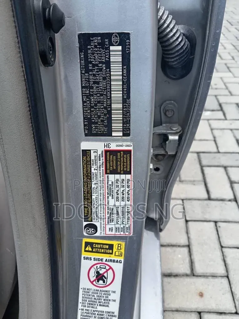 Toyota Camry LE 4dr Sedan (2.4L 4cyl 5A) 2009 Silver