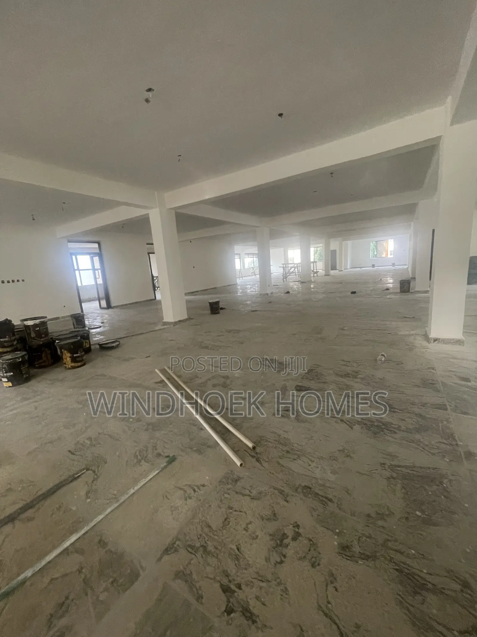 450sqms on the Ground Floor and 900sqms on D 1st to 6th With Two Lifts