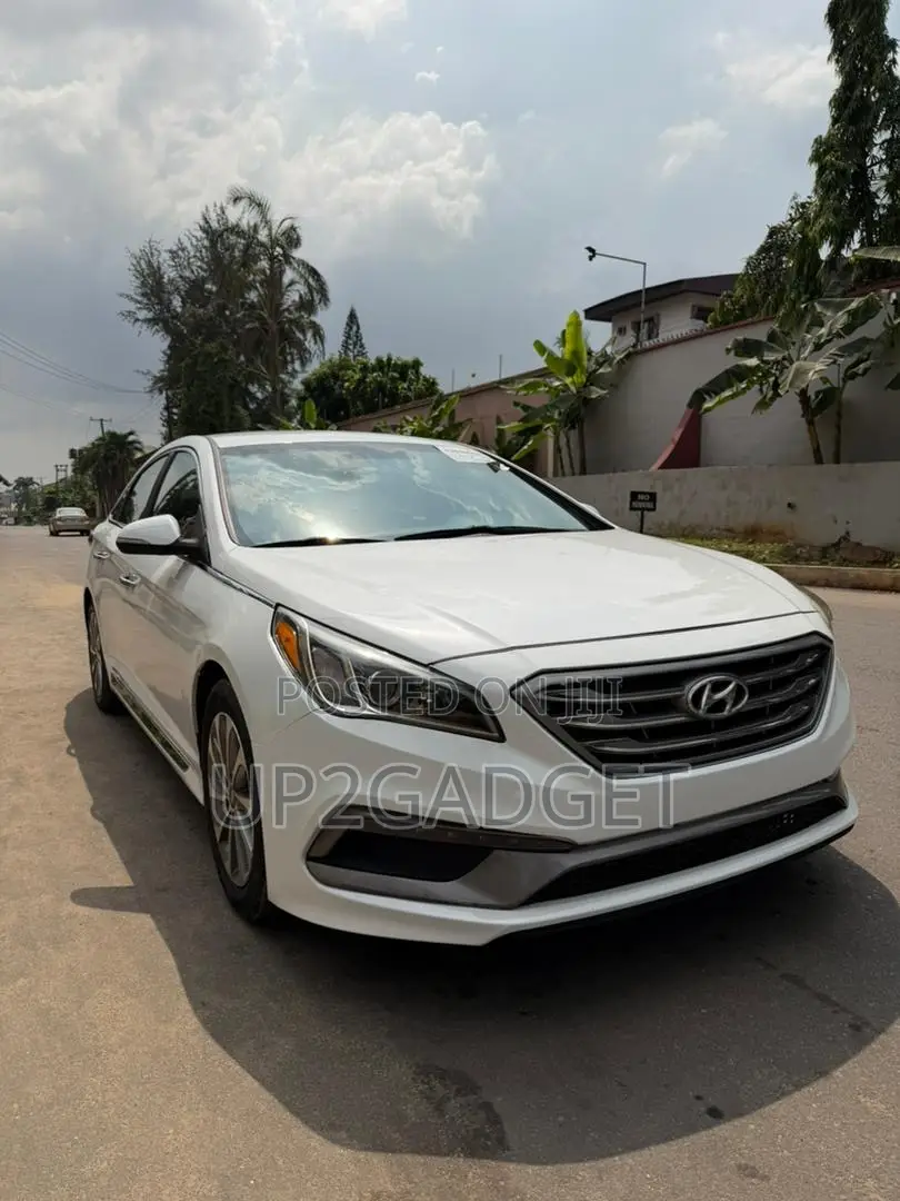 Hyundai Sonata Sport 4dr Sedan (2.4L 4cyl 6A) 2015 White