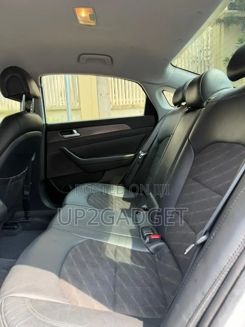 Hyundai Sonata Sport 4dr Sedan (2.4L 4cyl 6A) 2015 White