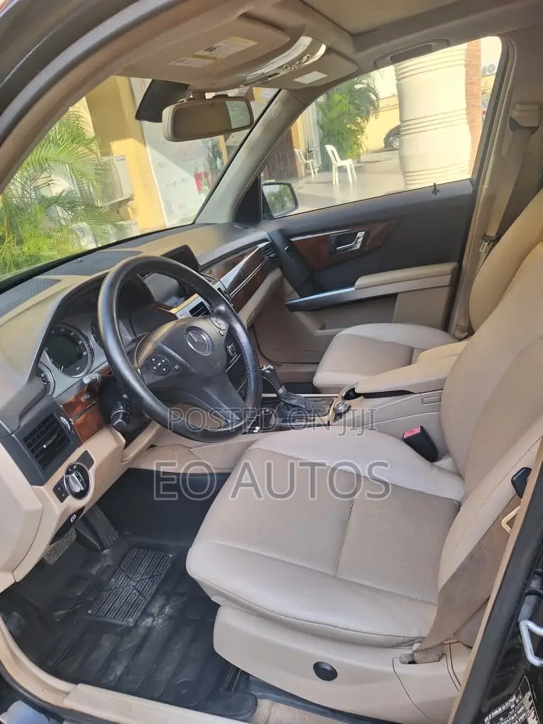 Mercedes-Benz GLK-Class 2011 Black