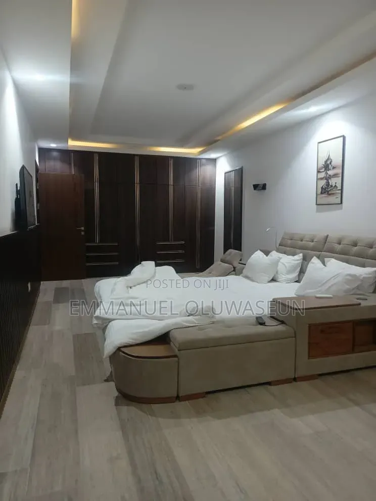 4bdrm Townhouse/Terrace in Guzape for sale