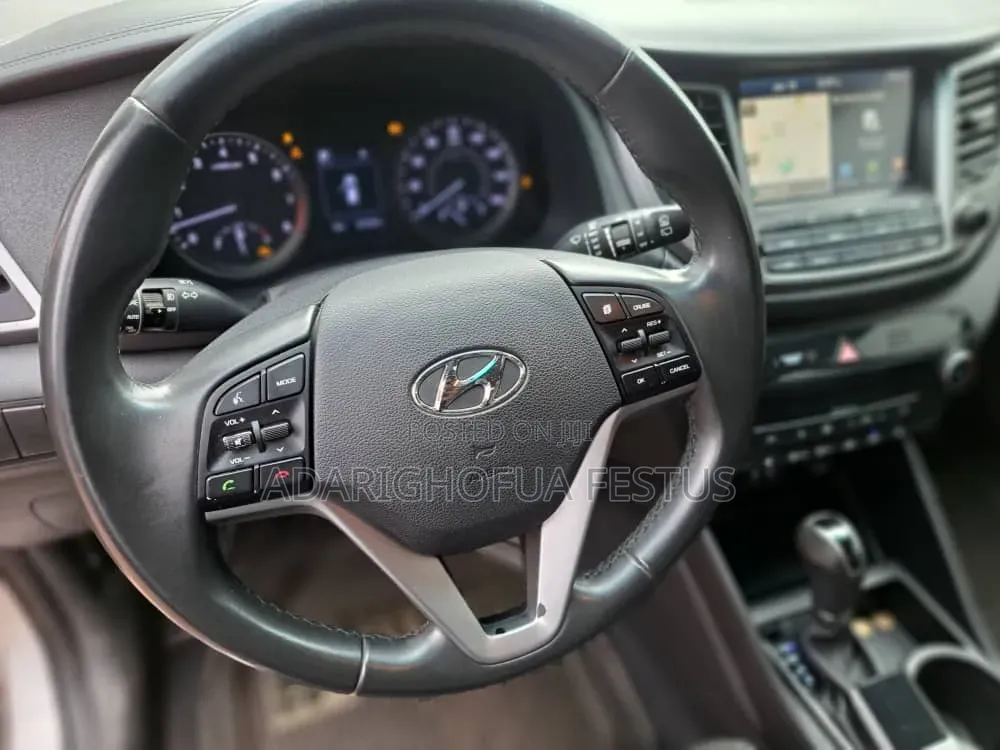Hyundai Tucson 2018 Silver