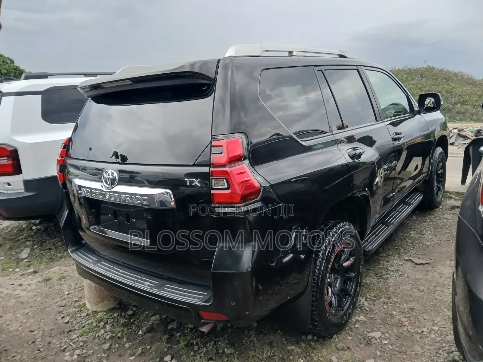 Toyota Land Cruiser Prado 2023 Black