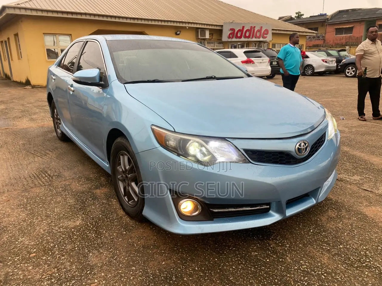 Toyota Camry SE 4dr Sedan (2.5L 4cyl 6A) 2013 Blue