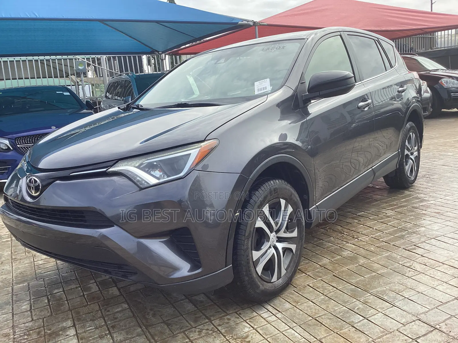 Toyota RAV4 2017 Gray