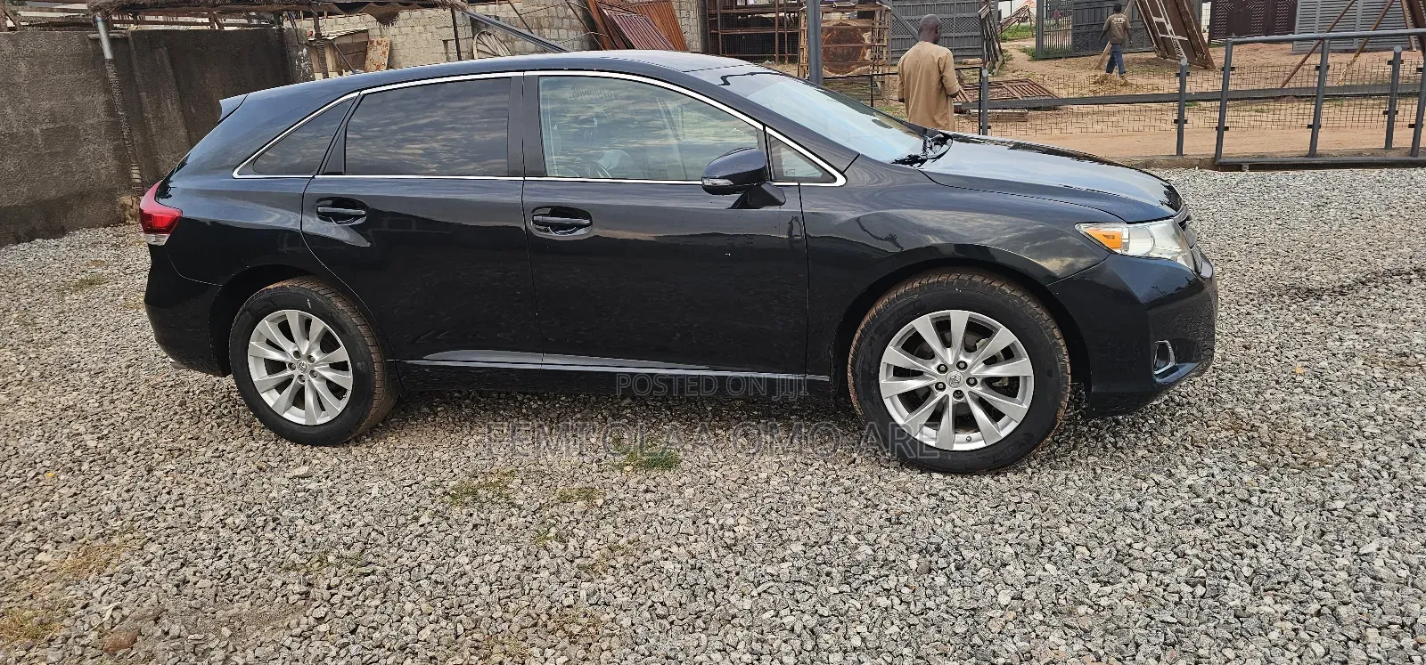 Toyota Venza LE 4dr Wagon (2.7L 4cyl 6A) 2015