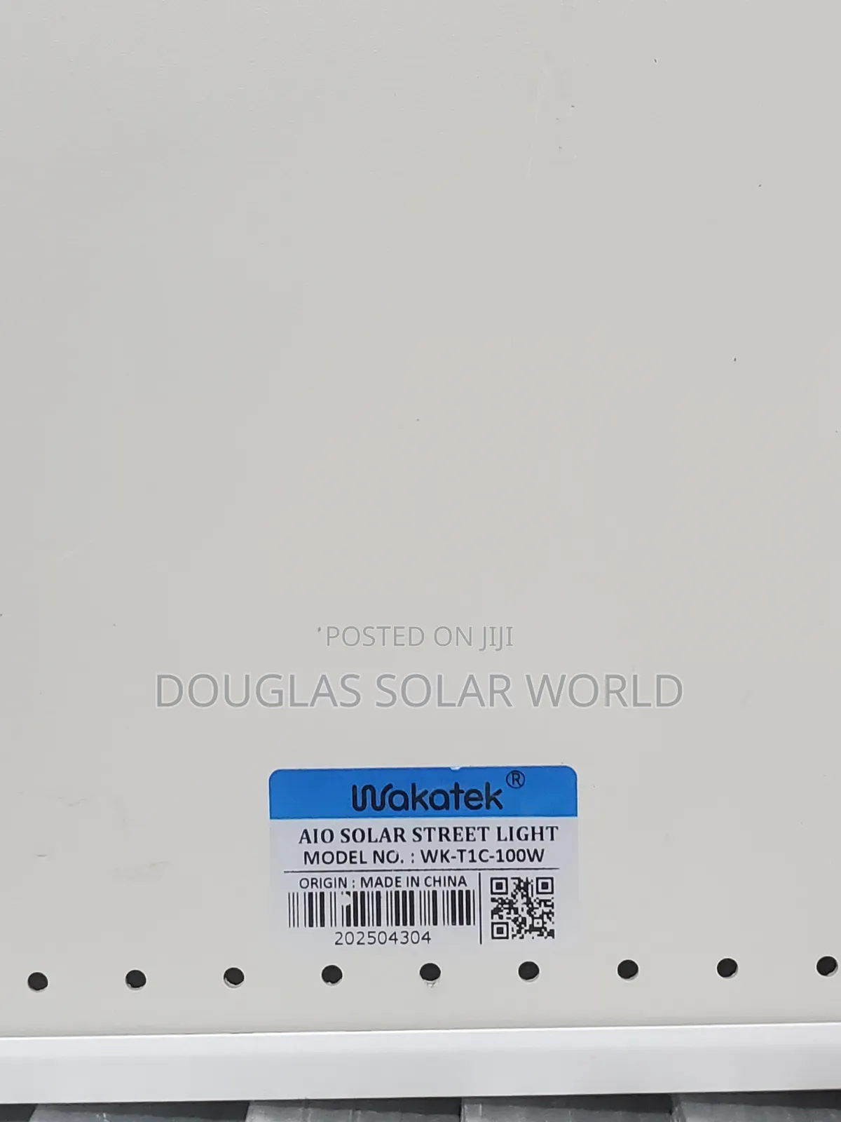 Wakatek 100w All-in-One Solar Street Light