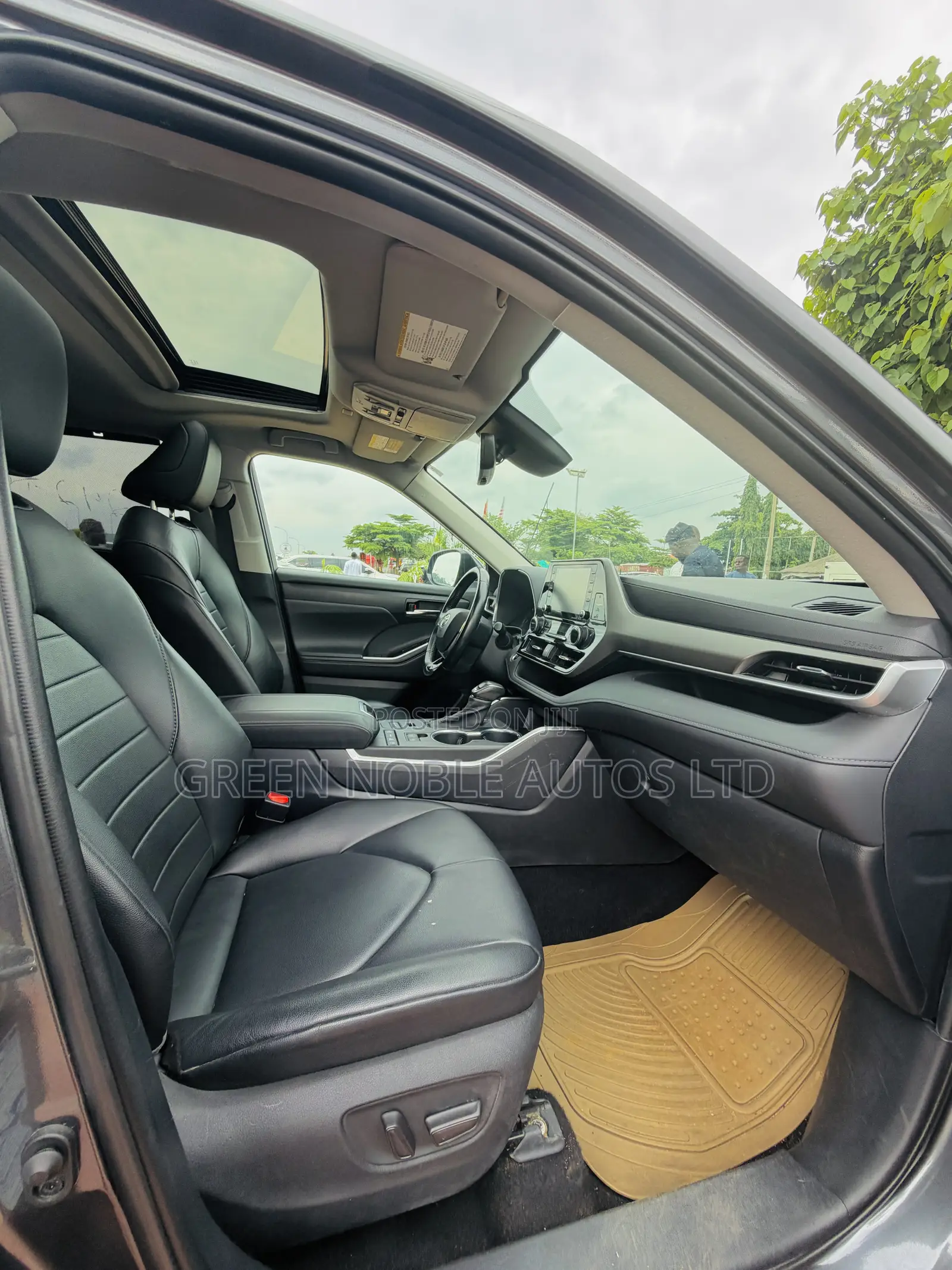 Toyota Highlander XLE AWD 2020 Gray