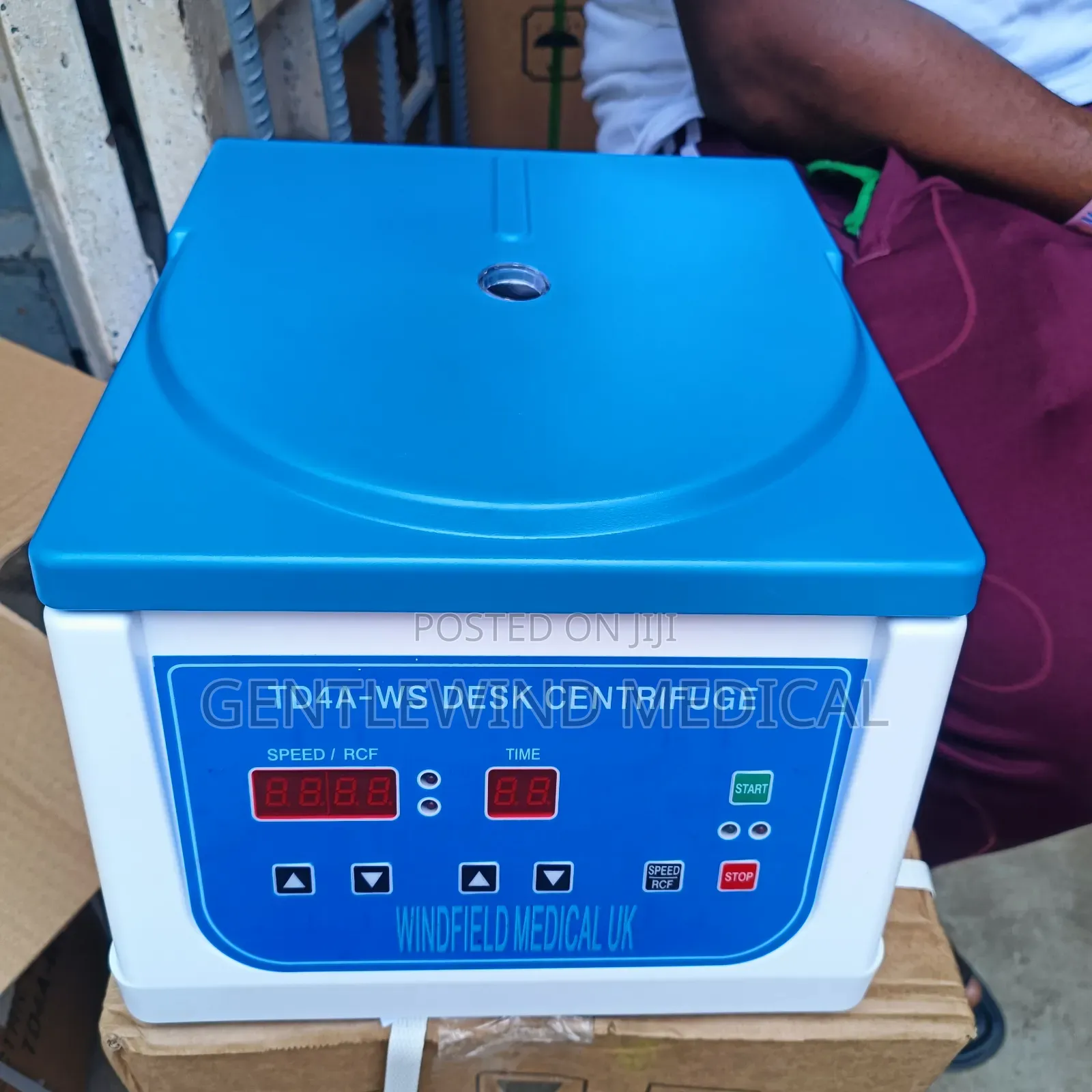 12 Bucket Digital Centrifuge
