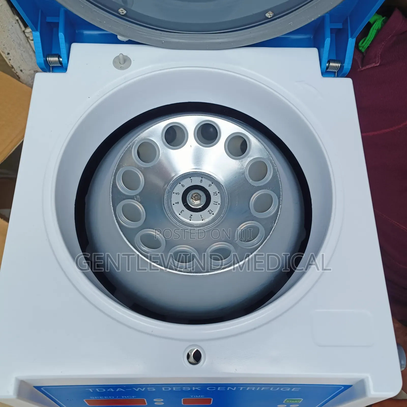 12 Bucket Digital Centrifuge