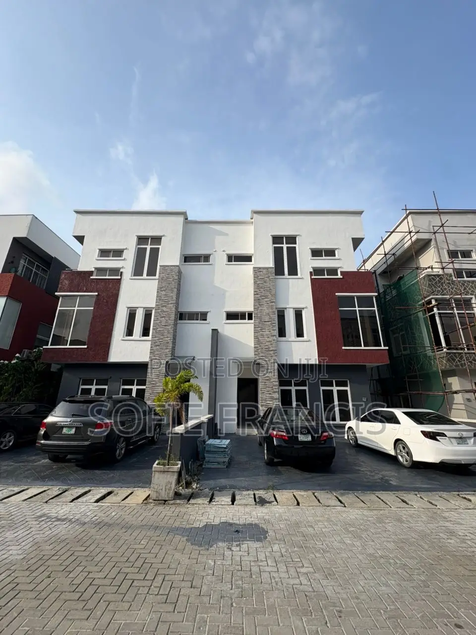 4bdrm Duplex in Osapa for rent