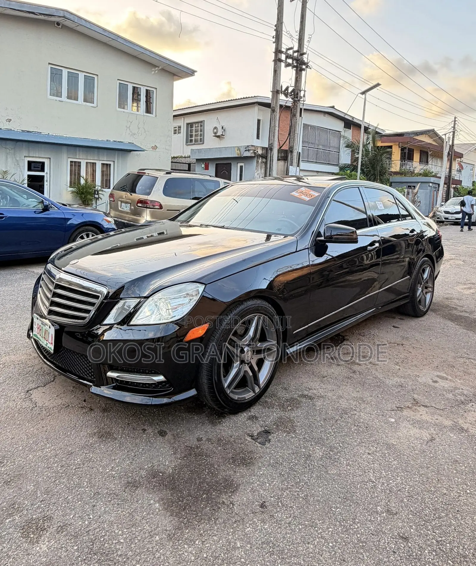 Mercedes-Benz E350 Base 4Matic Sedan AWD (3.5L 6cyl 7A) 2010 Black