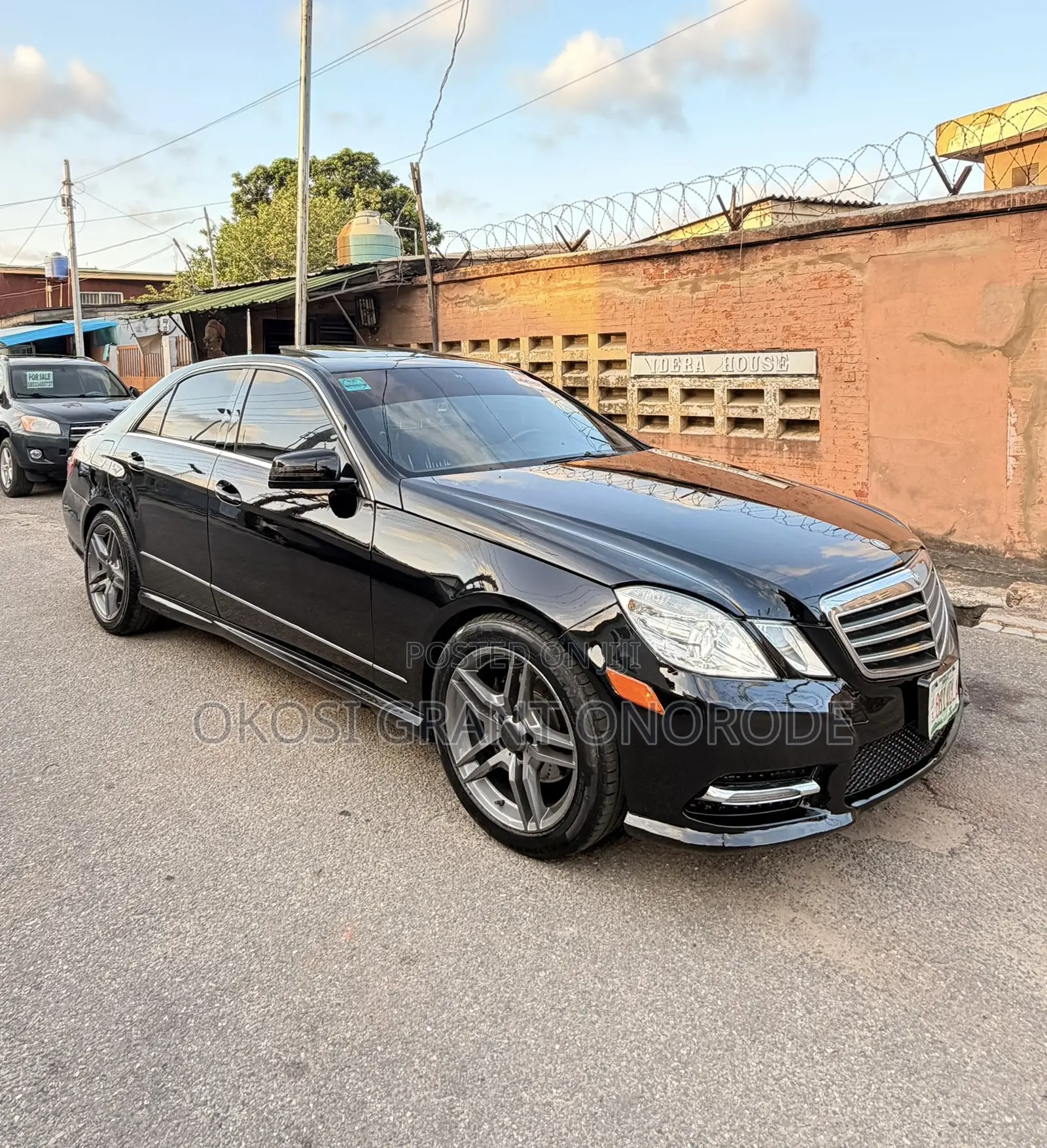Mercedes-Benz E350 Base 4Matic Sedan AWD (3.5L 6cyl 7A) 2010 Black