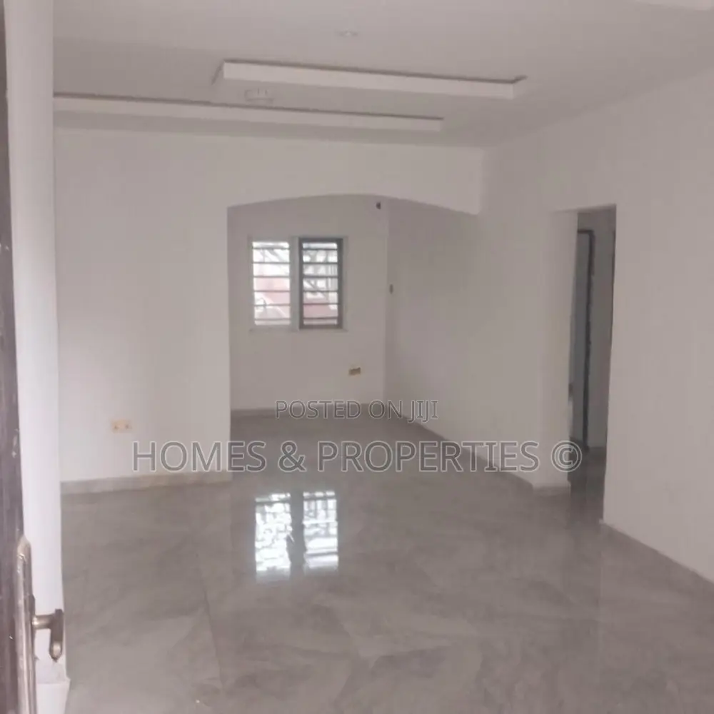 2bdrm Apartment in Ologunfe Axis, Awoyaya for rent